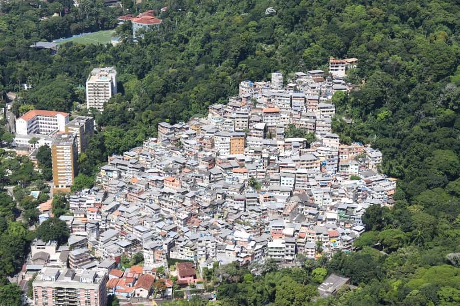 Discover Rocinha: Guided Tour of the Famous Favela - Walking the winding alleys and painted walls