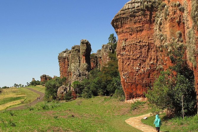 Discover Vila Velha State Park Tour and Witmarsum Colony - Furnas craters, water, and the limits of the viewpoints
