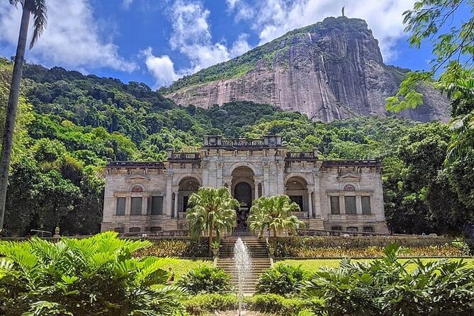 Dona Marta's sunrise, undisturbed Christ the Redeemer and more - The small breakfast before Corcovado