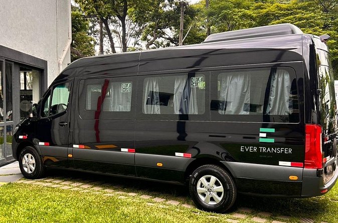 Executive Van 15 Places, GRU Airport to São Paulo Capital. - Comfort and peace of mind in a large group