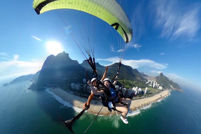 Experience Asa Delta or Parapente in the River - São Conrado Beach is the start and finish
