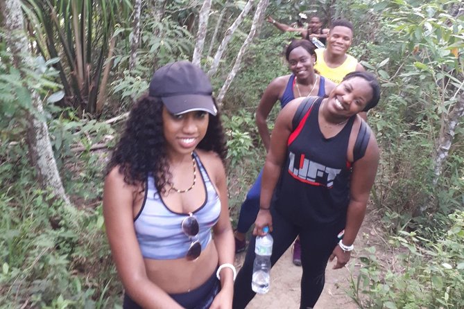Experience Favela: Two Brothers Hike and Vidigal Tour - Mirante do Arvrão and the First Views