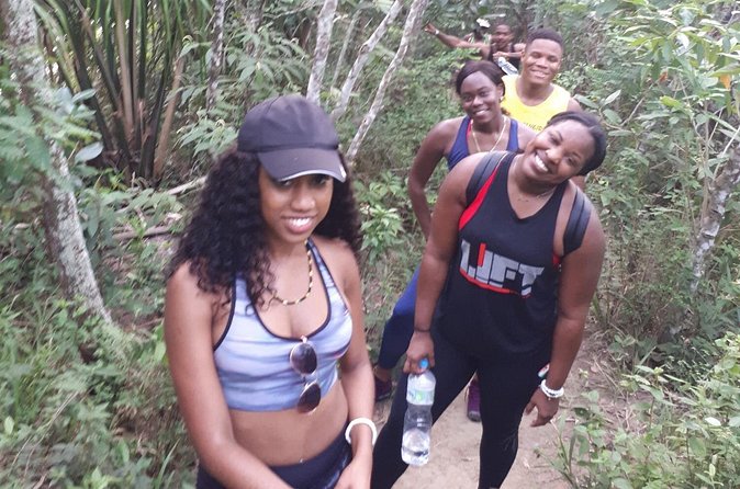 Experience Favela: Two Brothers Hike and Vidigal Tour - Vidigal Beach as the Final Stop