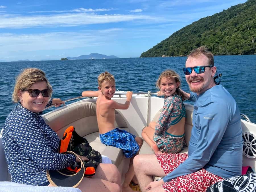 Experience Paradise Ilha Grande in a Speedboat Private - Four to six hours on clear coastal water
