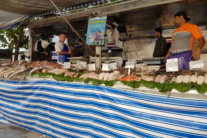 Farmers Market and Local Street Food - Why a private group changes the experience