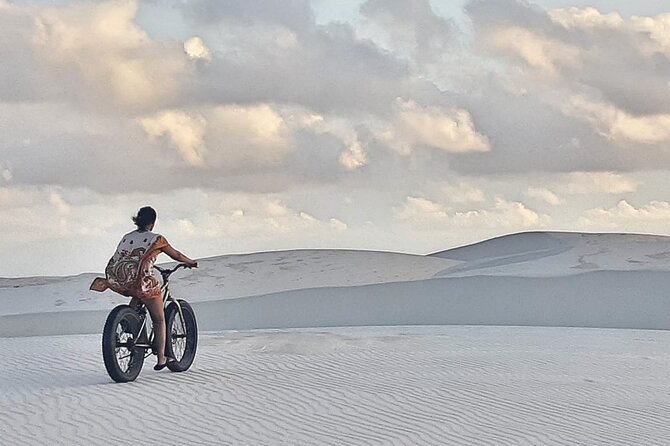 Fatbike tour in Lençóis Maranhenses - What the guide and private format mean