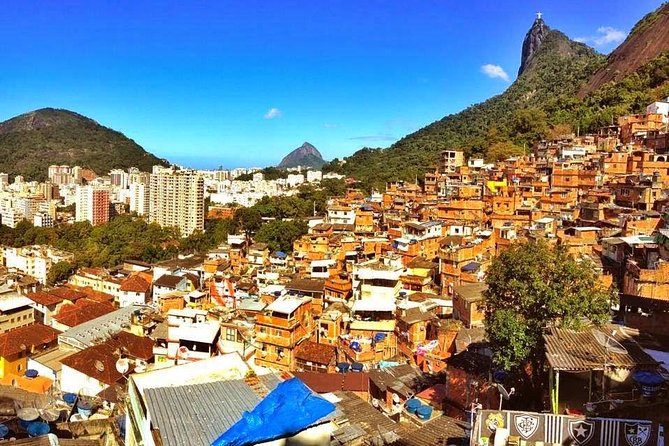 Favela Santa Marta Tour - What makes this Santa Marta visit worth your time