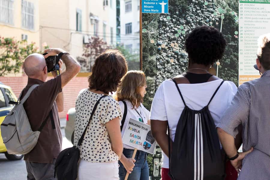 Favela Santa Marta: Walking Tour with local guide - Should you book the Favela Santa Marta tour?
