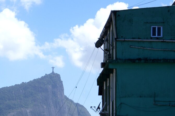 Favela Tour in Rio de Janeiro - São Conrado Beach closes the visit