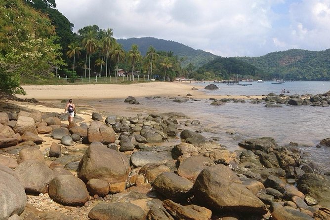 Feiticeira's Waterfall + Beaches of Enseada das Estrelas - Full day Private Hike - Walking back to Abraão or paying for the boat