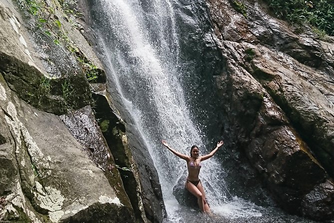 Feiticeira's Waterfall + Beaches of Enseada das Estrelas - Full day Private Hike - The moderate Atlantic Forest trail to Feiticeira