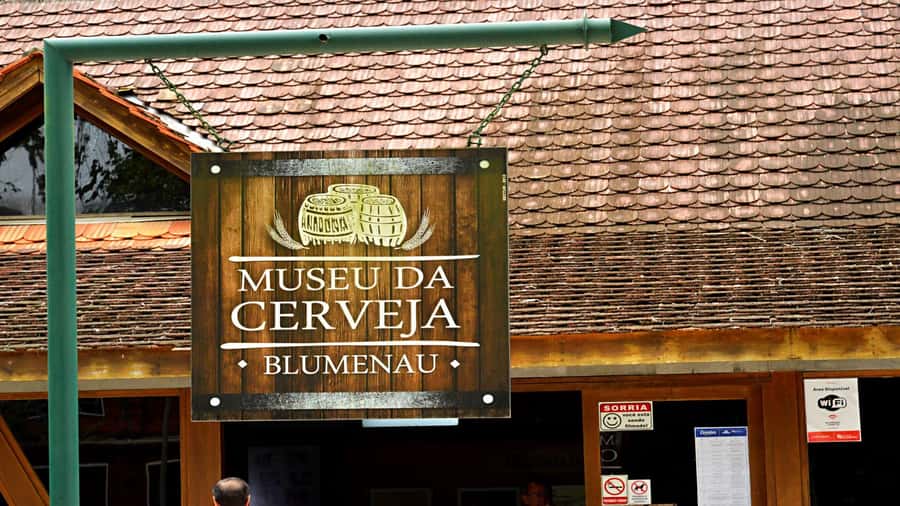 Florianópolis: Blumenau and Pomerode Germanic Route Day Trip - Vila Germanica and the midday pause