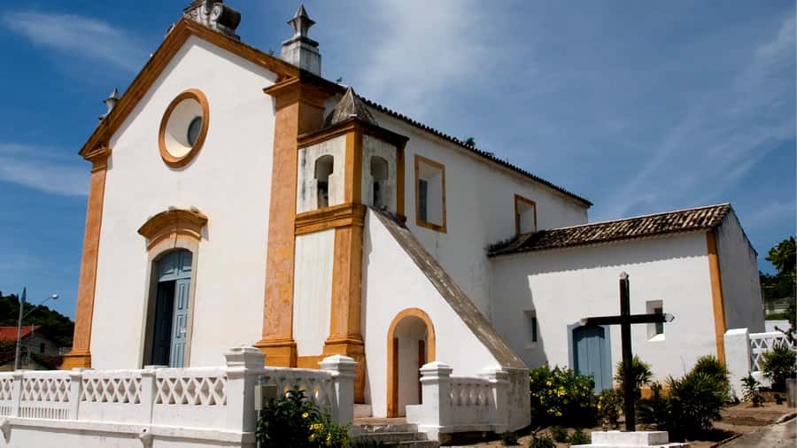 Florianópolis: Historical Center, Beach & Nature Tour - Santo Antônio de Lisboa closes the day