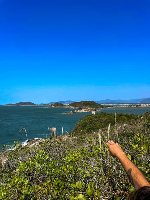 Florianópolis: South Naufragados Trail - The lighthouse and southern point