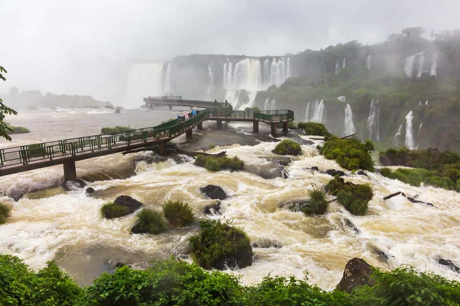 Foz do Iguaçu: Brazilian Side of the Falls - Language promises and guide support