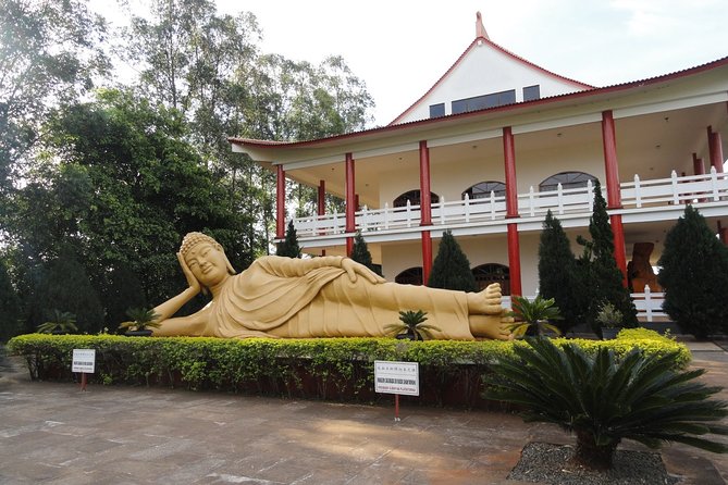 Foz Do Iguaçu City Tour - The Buddhist Temple: 30 minutes of calm