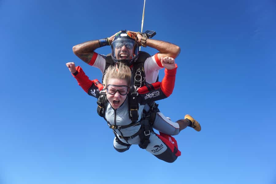 Foz do Iguacu: Skydiving Experience with Photos and Videos - Key details before you book