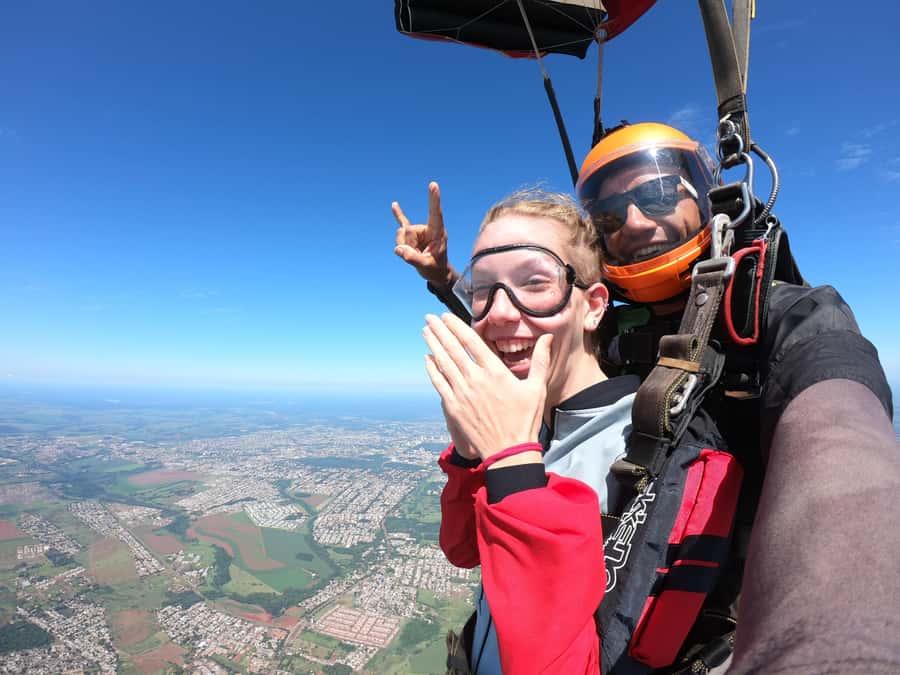Foz do Iguacu: Skydiving Experience with Photos and Videos - What to wear and what to bring