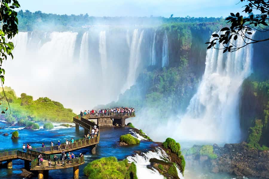 From Argentina: Iguazu Falls Brazil Side & Itaipu Dam - Who should choose this day trip?