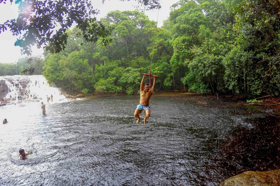 From Manaus: Presidente Figueiredo Waterfalls Daytrip - Guides, group style, and organization