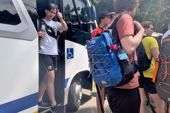 From Paraty: shared transfer to Ilha Grande - The 8:30 a.m. departure has a firm meeting point