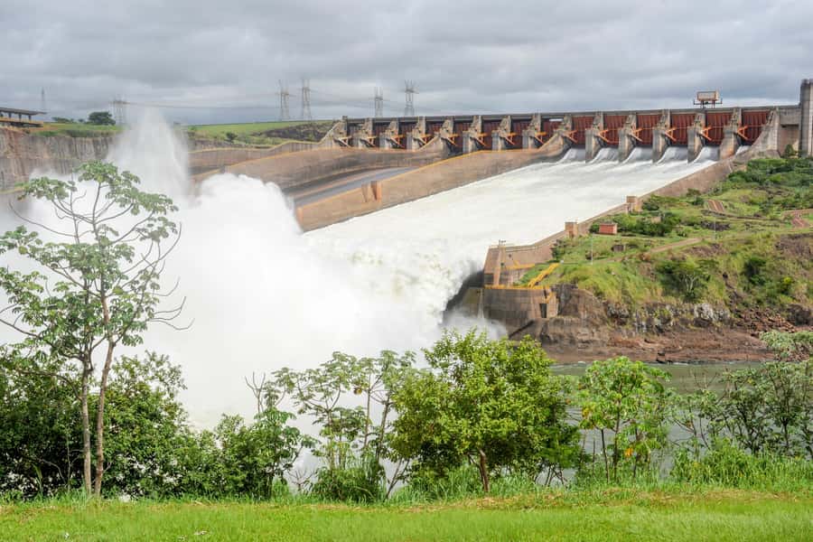 From Puerto Iguazu: Itaipu Dam Tour with Entrance Ticket - Why Itaipu Dam Is Worth A Visit