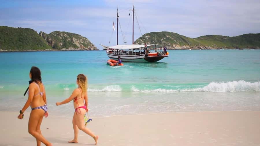 From Rio de Janeiro: Arraial do Cabo Boat Trip with Lunch - The early pickup and three-hour road journey