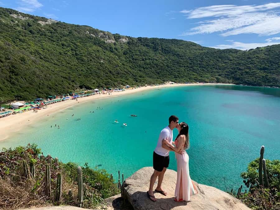 From Rio de Janeiro: Arraial do Cabo Island Day Trip - Praia do Forno, the first coastal highlight