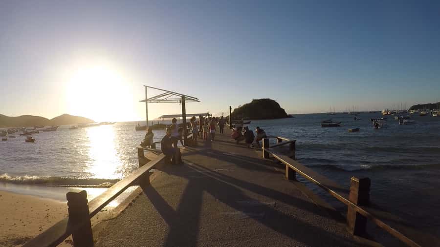 From Rio de Janeiro: Búzios Full-Day Boat Tour - Language support and group size