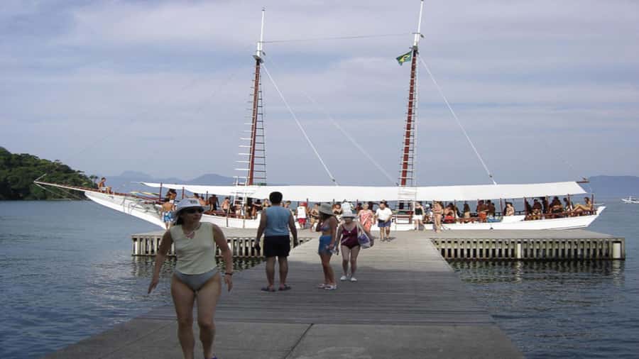 From Rio de Janeiro: Ilha Grande Day Trip - Two beach stops keep the day moving