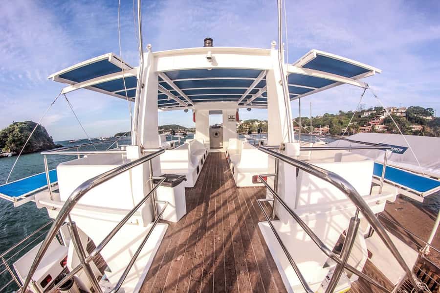 From Rio: Full Day in Búzios with Catamaran Tour and Lunch - Rua das Pedras and what free time really means
