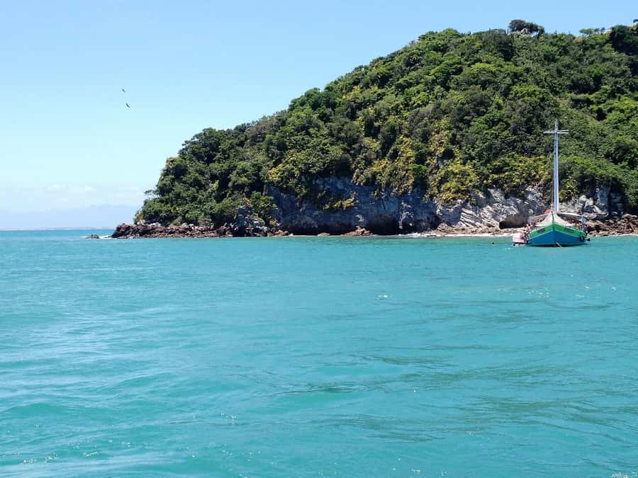 From Rio: Full Day in Búzios with Catamaran Tour and Lunch - Three hours on a catamaran instead of a schooner