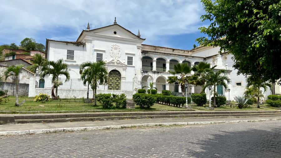 From Salvador: Cachoeira Colonial Town Daytrip - Dannemann Cigar Factory: watching a traditional craft