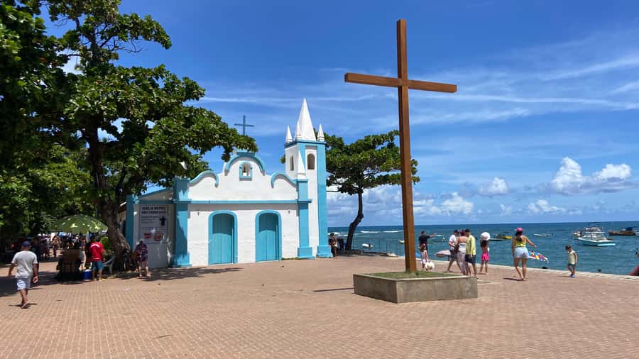 From Salvador: Praia do Forte & Guarajuba Beach Daytrip - Who should book this Bahia beach day?
