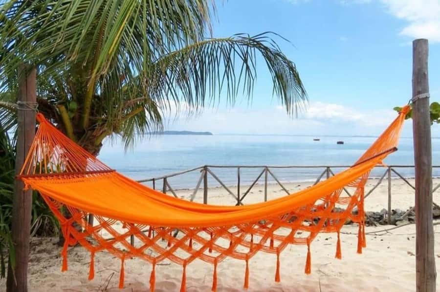From Salvador: Schooner Tour to Frades Islands and Itaparica - Two hours around Ilha dos Frades