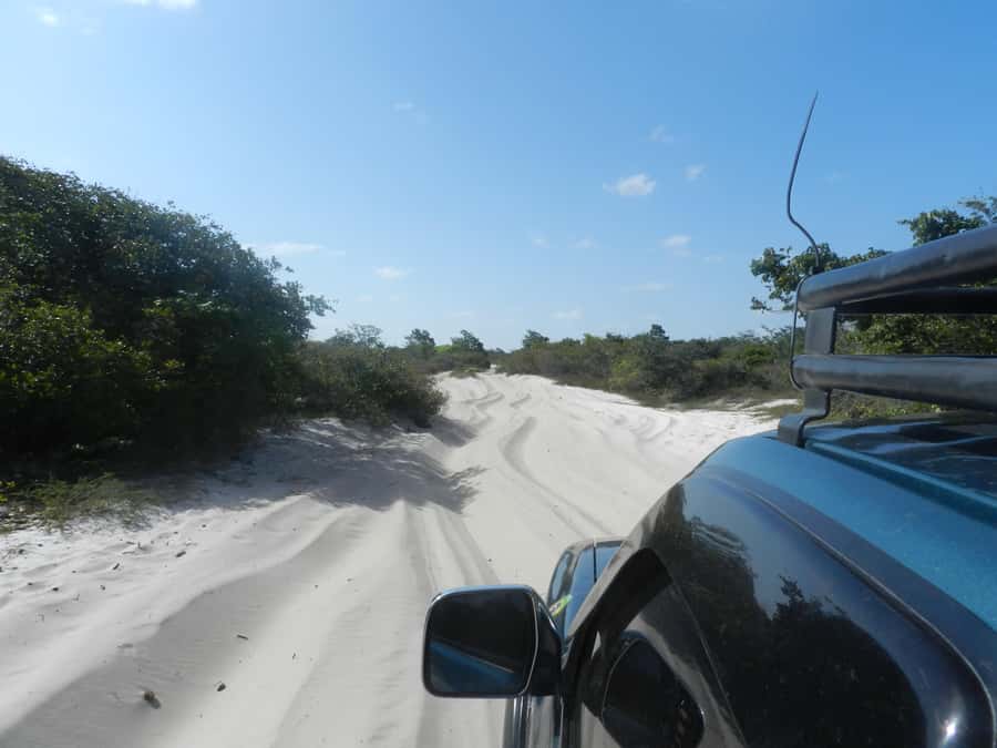 Full-day excursion Lencois Marnahenses, Lagoa Azul & Lagoa Bonita combined - Lunch, hammocks, and a break from the sun