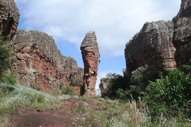 Full Day Tour to Vila Velha and Buraco do Padre - Furnas and Lagoa Dourada add more than extra stops