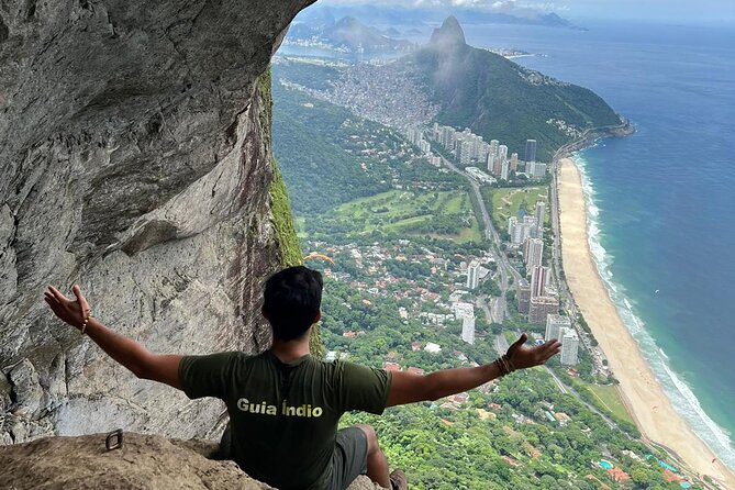 Garganta do Céu and Waterfall hike in Pedra da Gávea - Climbing through Tijuca National Park
