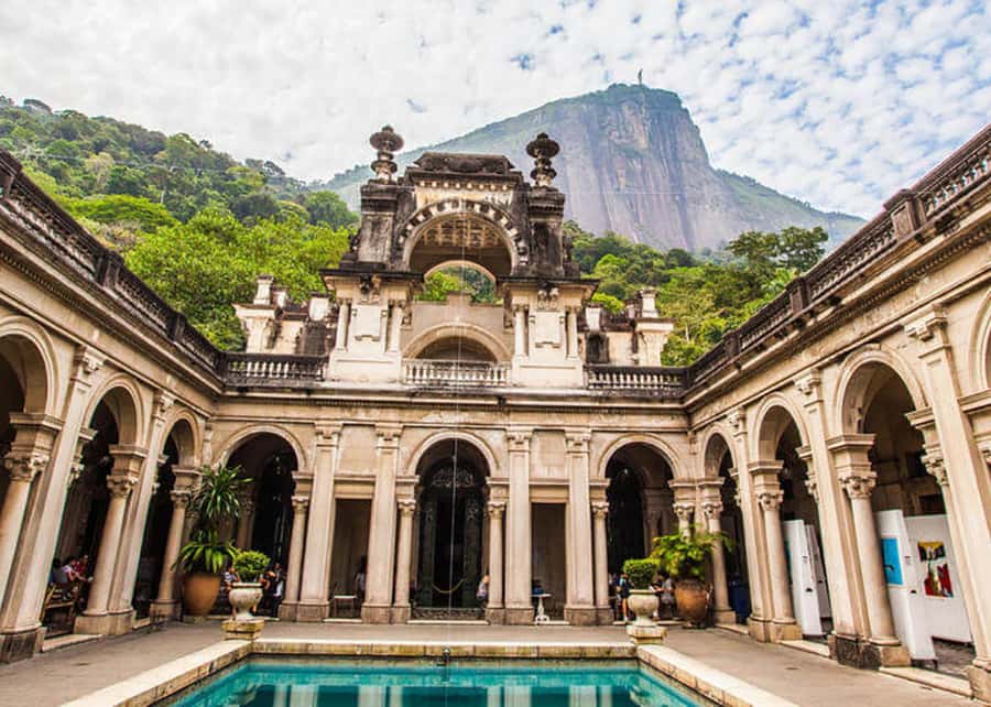 Green Rio: Guided Tour of Botanical Garden and Lage Park - The mansion’s courtyard and Christ the Redeemer view