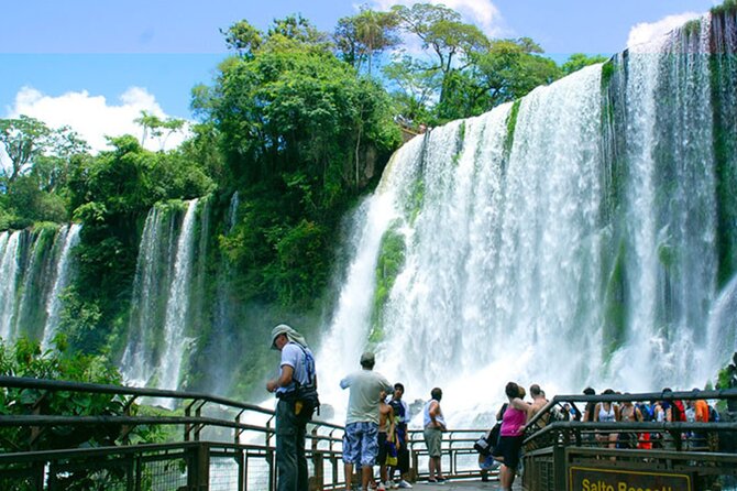 Guided tour of the Iguacu Falls on the Argentine side - Leaving Foz do Iguaçu at 7:00 am