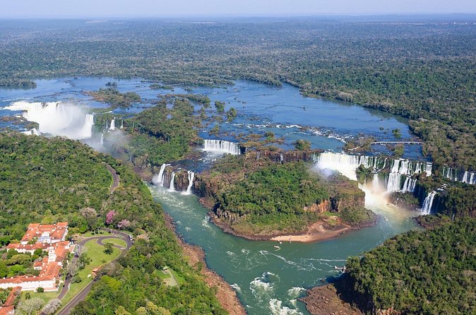 Guided tour of the Iguacu Falls on the Argentine side - Starting at the visitor center
