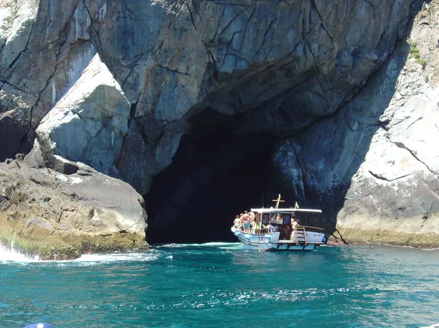 Guided Tour to Arraial do Cabo with Crystal Waters and Lunch - The Rio pickup and the long road south