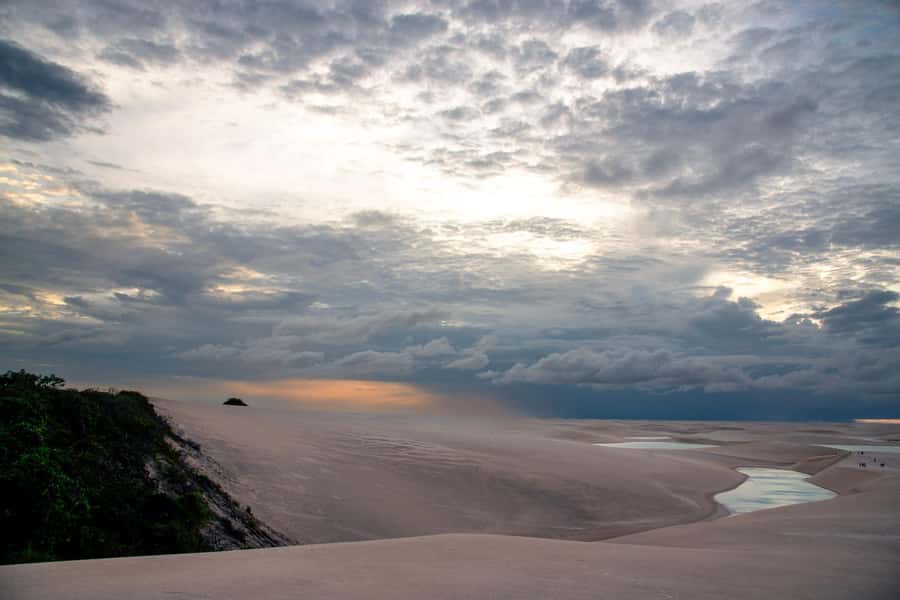 Half-day excursion to Lagoa Azul in the Lencois Maranhenses - Crossing the Rio Preguiças by ferry