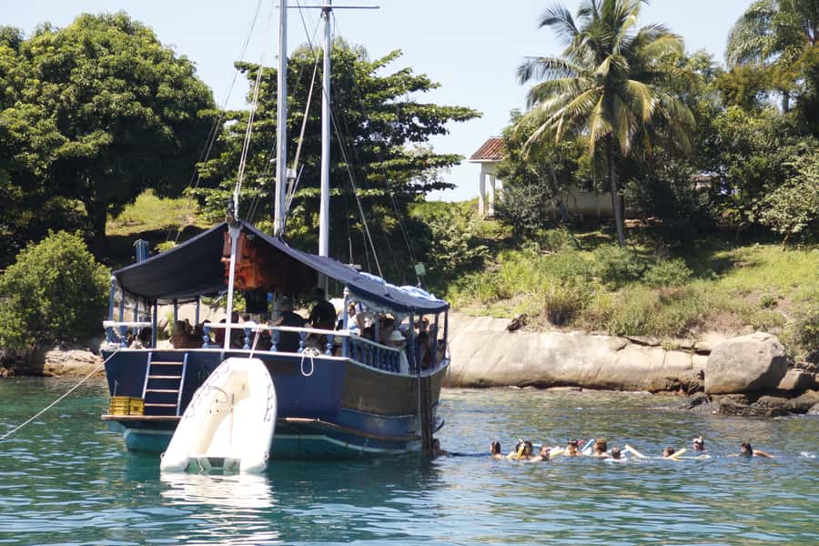 Half-Day Schooner Cruise and Snorkeling in Paraty Bay - Portuguese crew and what the price includes