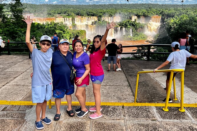 Helicopter Flight +Iguaçú Waterfalls+Bird Park+Boat Trip - The Brazilian-side national park on foot