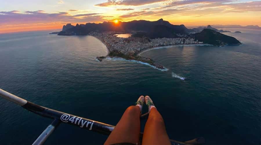 Helicopter flight no doors in Rio de Janeiro - Barra da Tijuca and the Western Start