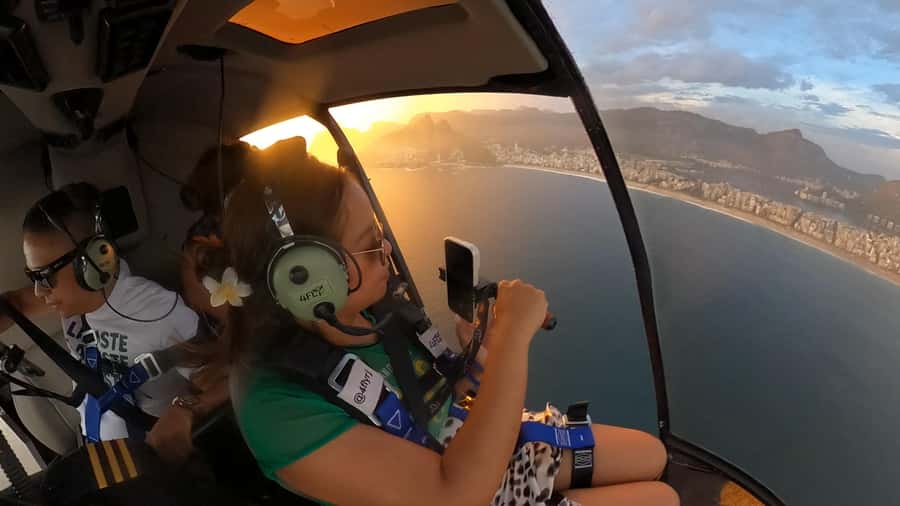 Helicopter flight no doors in Rio de Janeiro - Returning to Barra After 25 Minutes