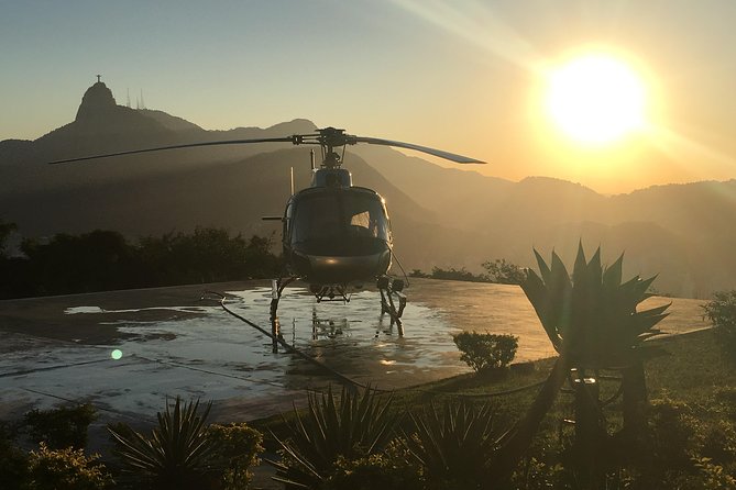 Helicopter Flight - Wonderful City - RJ (Private Flight - 4 people) - Copacabana and Ipanema from above