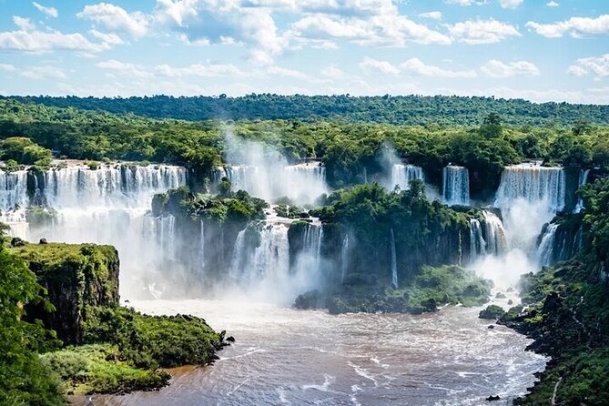 Iguaçu Falls Both Sides Brazil and Argentina - Why Crossing Two Countries Makes Sense