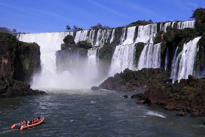 Iguassu Falls Brazilian Side: Macuco Safari, Helicopter Flight and Bird Park - The 10-minute helicopter flight changes the scale